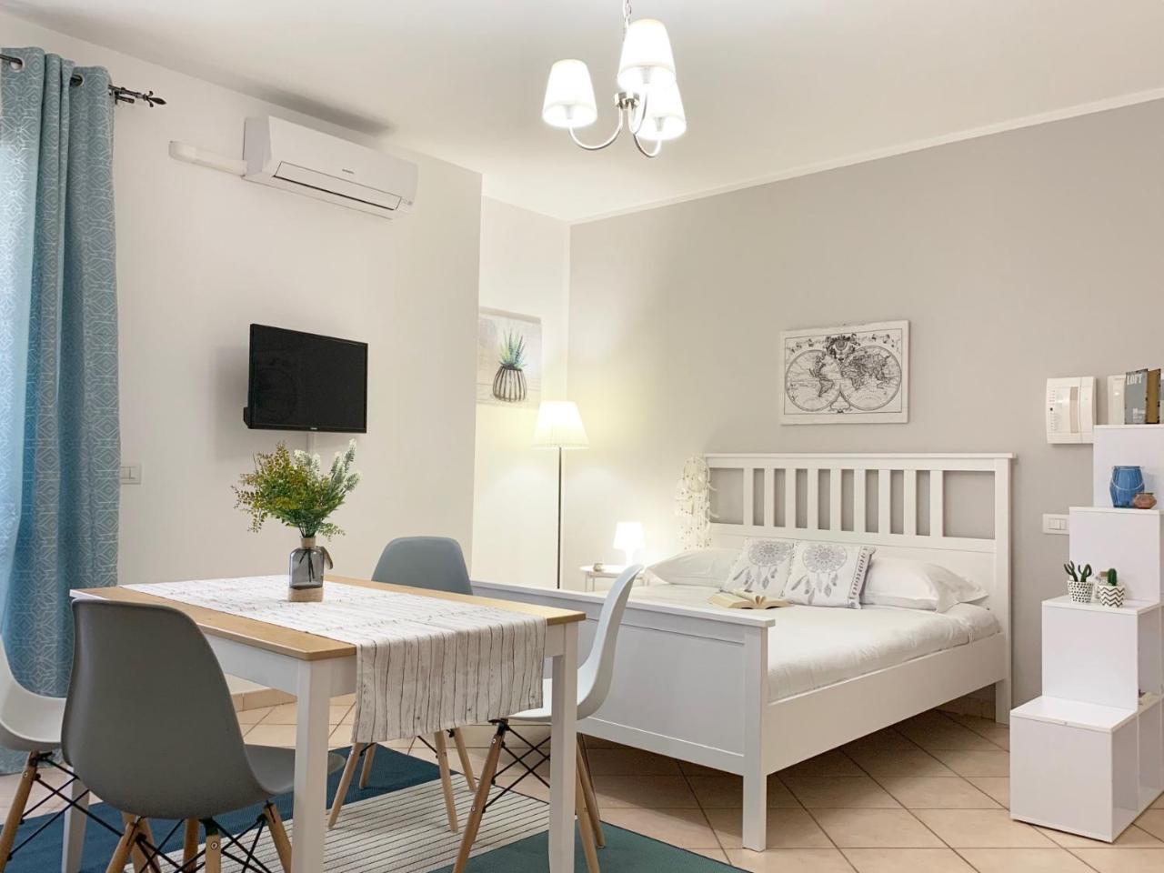 Berlino 17 Apartment Olbia Bagian luar foto