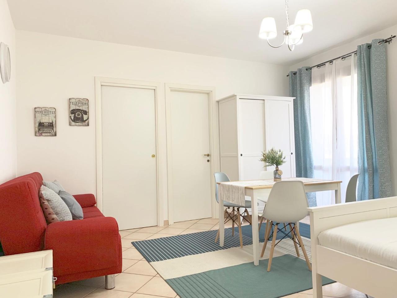 Berlino 17 Apartment Olbia Bagian luar foto