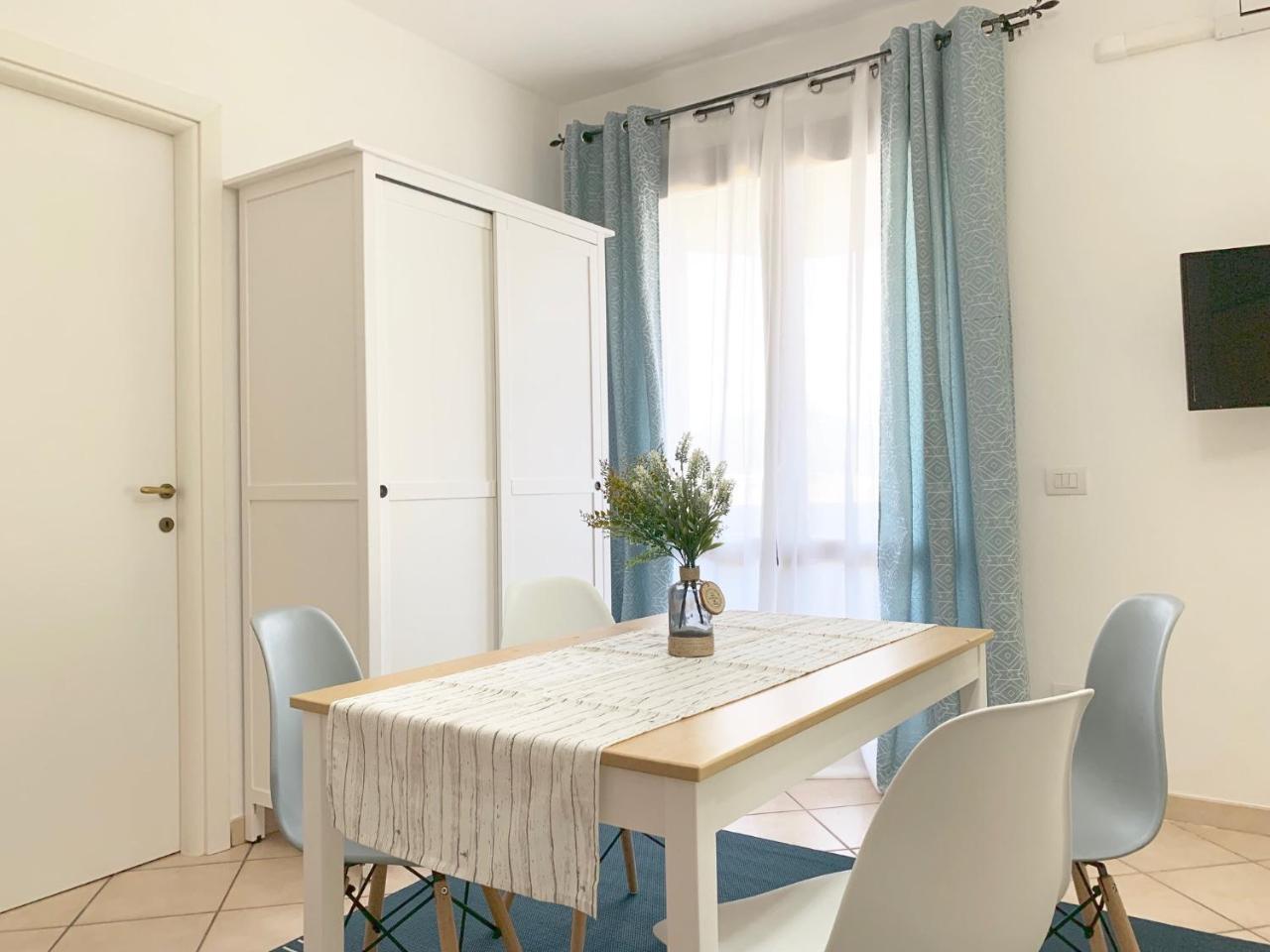 Berlino 17 Apartment Olbia Bagian luar foto